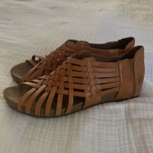 Chocolat Blu Viva Sandal in 8.5